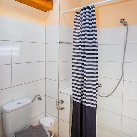 Aleksandra Spacious For 8 Guests, Heated Pool, Mountain Views * Playa Blanca (Lanzarote)