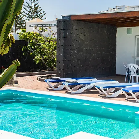 Aleksandra Spacious For 8 Guests, Heated Pool, Mountain Views * Playa Blanca (Lanzarote)