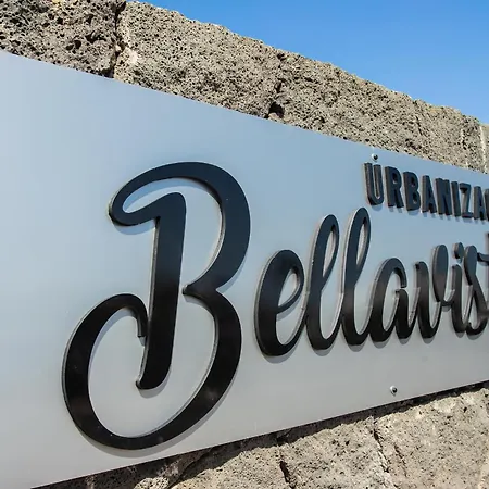 Aleksandra Spacious For 8 Guests, Heated Pool, Mountain Views *