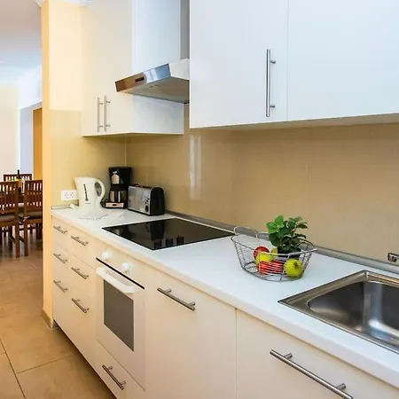 Aleksandra Spacious For 8 Guests, Heated Pool, Mountain Views بيت للعطل بلايا بلانكا