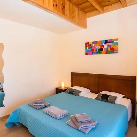 Aleksandra Spacious For 8 Guests, Heated Pool, Mountain Views بيت للعطل بلايا بلانكا