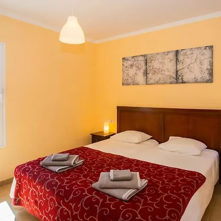 Aleksandra Spacious For 8 Guests, Heated Pool, Mountain Views プラヤ・ブランカ