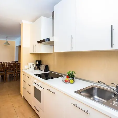 Aleksandra Spacious For 8 Guests, Heated Pool, Mountain Views * プラヤ・ブランカ